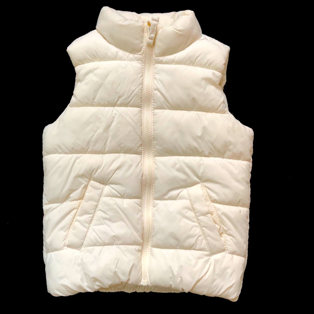 Old Navy Girls’ Puffer Vest - size XS (4/5)